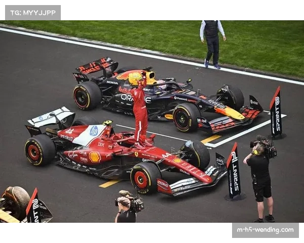 汉密尔顿新加坡站夺冠 法拉利车手赛季第三胜