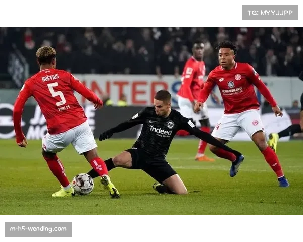 门兴格拉德巴赫客场全取三分 摆脱降级区威胁